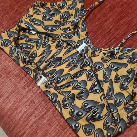 Drop Dead Alien bathing suit crop top - Picture 4 of 5